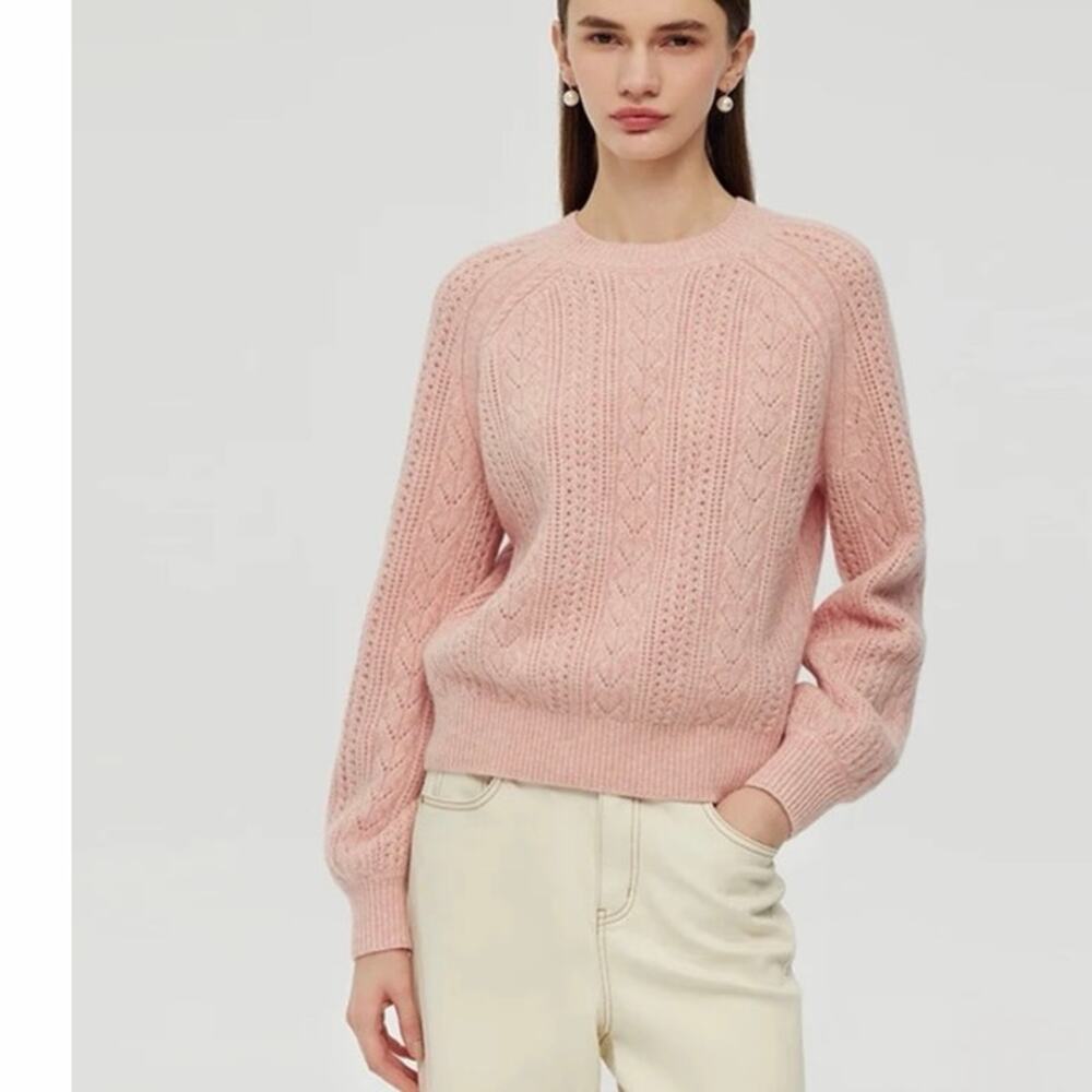 GOELIA Wool Blend Cable Knit Women Sweater baby pink size small